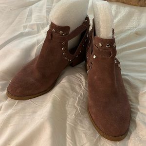 Carlos by Carlos Santana booties in mauve